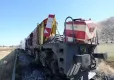 Muş'ta ölümlü kaza: Yolcu treni beton pompasına çarptı haberinin görseli