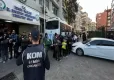İzmir haber: 'Beşoklar' suç örgütüne operasyon! 32 kişi tutuklandı haberinin görseli