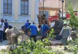 İzmir Kemeraltı'nda asırlık çınar ağacı devrildi haberinin görseli