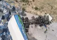 Kuzey Ege Otoyolu'nda virajı alamayan tır viyadükten uçtu! haberinin görseli