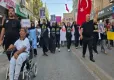 Ayşe Tokyaz için Hatay'da pankartlı yürüyüş haberinin görseli