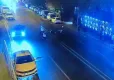 Ters yönden gelen motosikletle kafa kafaya çarpıştı: 3 yaralı haberinin görseli