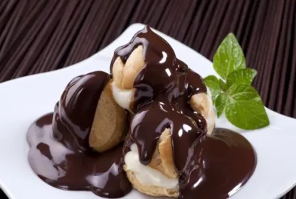 MasterChef'te kaptanlık getiren profiterol tarifi: Profiterol nasıl yapılır? isimli haberin resimleri