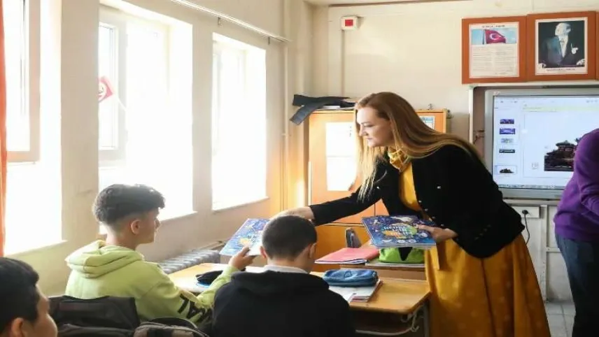 Buca'da öğrencilere bilim dokunuşu haberinin görseli