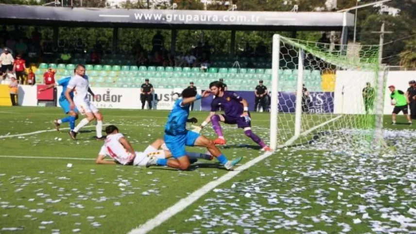 Göztepe’nin kalecisi Arda beğeni topladı haberinin görseli