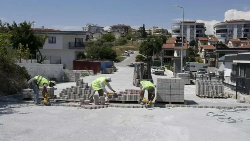 Kadınlar Denizi’nde yol yapım çalışmaları devam ediyor haberinin görseli