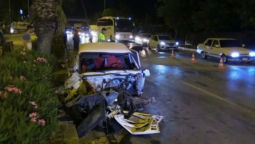 Antalya Kepez'de zincirleme trafik kazası haberinin görseli