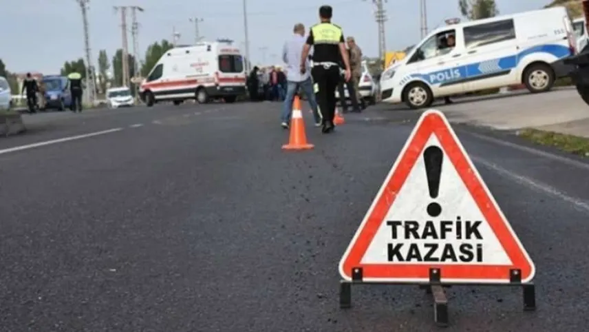 Muğla’da motosiklet ile elektrikli motosiklet çarpıştı haberinin görseli