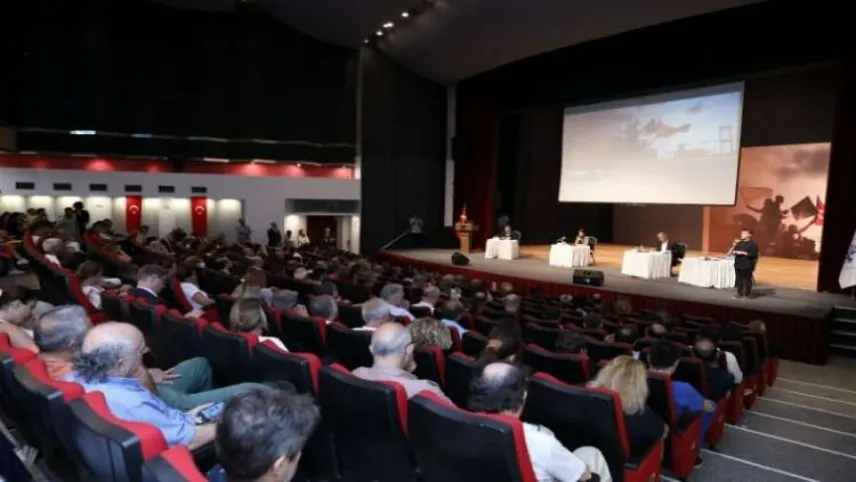 DEÜ Rektörü Hotar: 15 temmuzu unutmadık, unutturmayacağız haberinin görseli