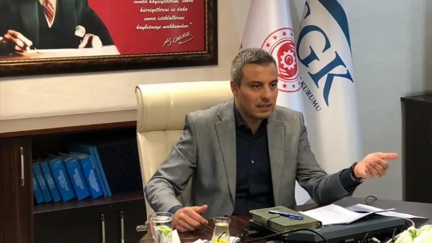 SGK İzmir İl Müdürlüğünden 'işsizlik ödeneği teşviki' ile ilgili açıklama haberinin görseli