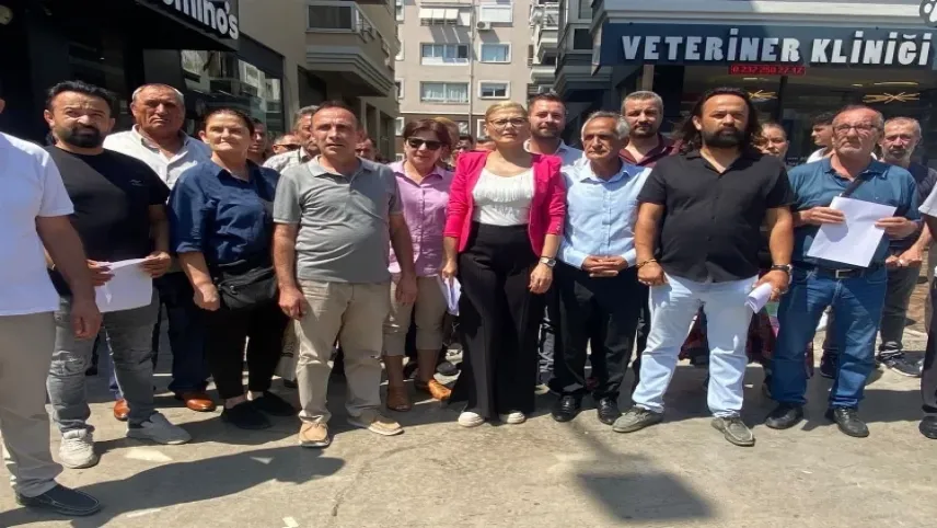 İYİ Parti Karabağlar'da istifa! haberinin görseli