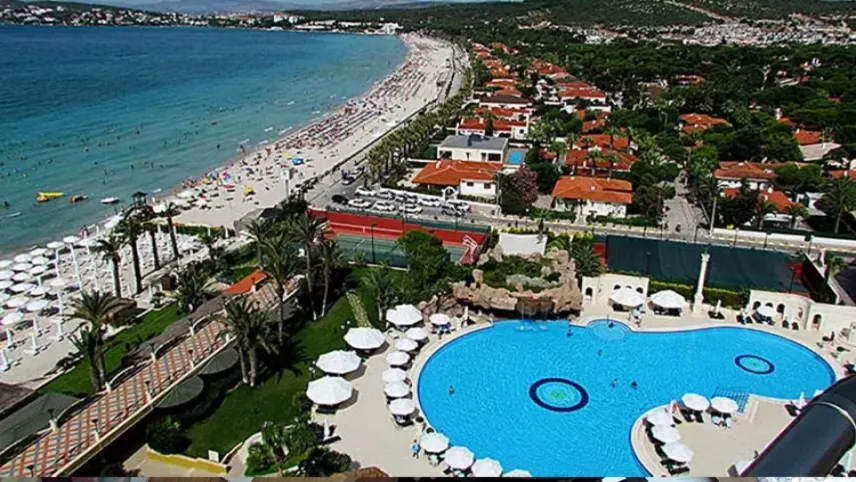 Çeşmeli turizmciler artan silahlı olaylara isyan etti haberinin görseli