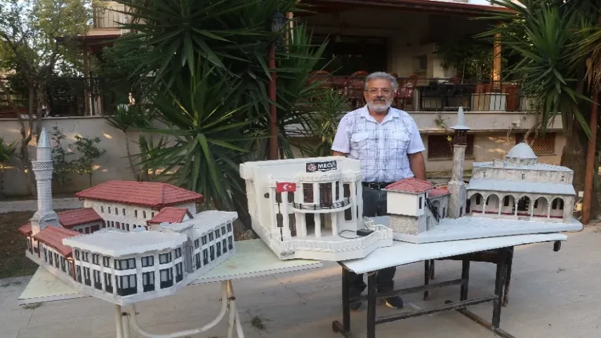 Enkazın ardından geriye maketleri kaldı haberinin görseli