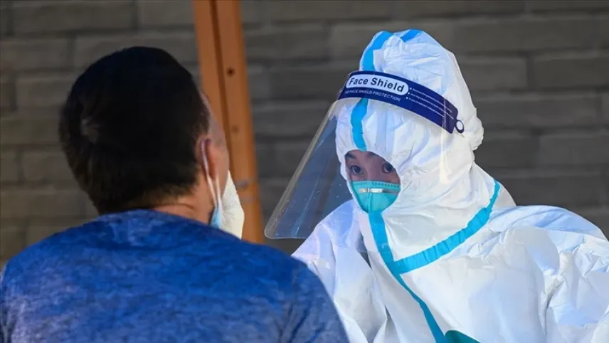 Çin, yurt dışından gelen yolculardan Kovid-19 test sonucu istemeyecek haberinin görseli