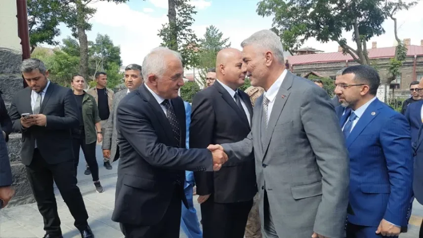 Ticaret Bakanı Bolat Kars’ta haberinin görseli