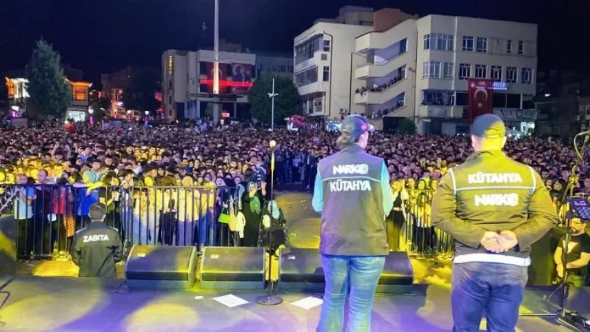 Kütahya'nın Leblebi ve Kömür Festivalinde narkotik etkinliği haberinin görseli