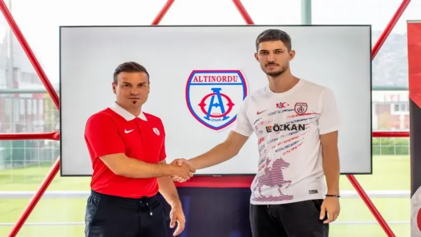 Mert Özmen, Altınordu kadrosuna katıldı haberinin görseli