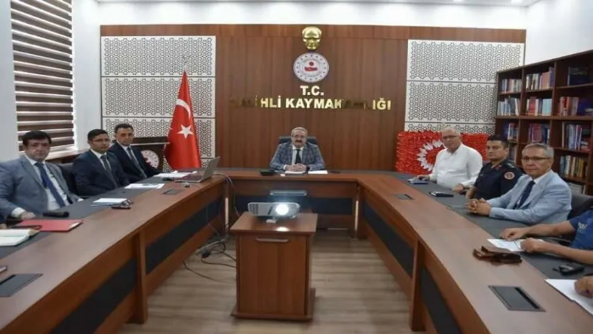 Manisa'da güvenlik tedbirleri masaya yatırıldı haberinin görseli