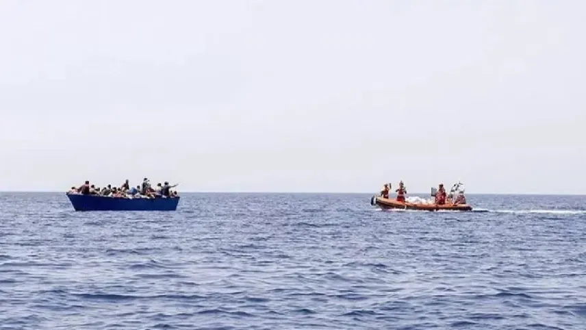 Myanmar’da bot alabora oldu: 12 kişi nehirde kayboldu haberinin görseli