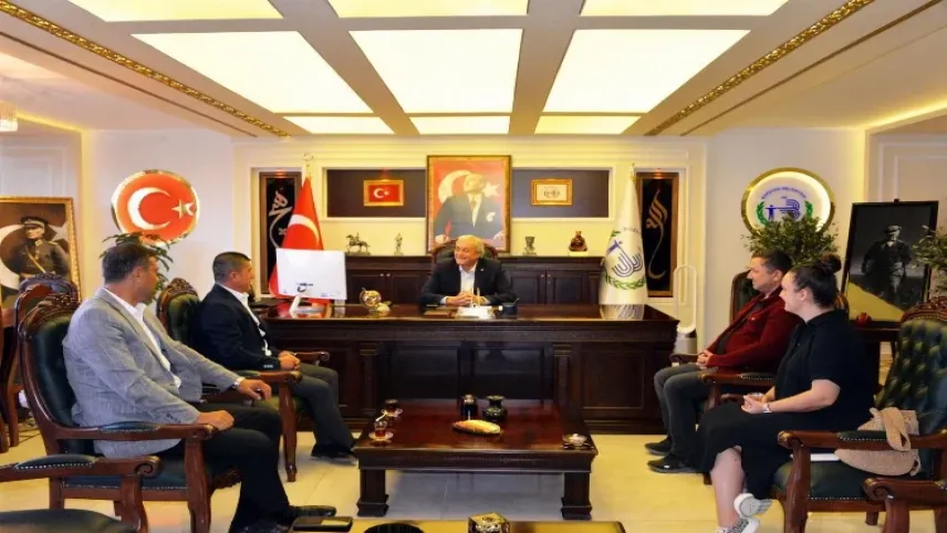 Başkan Bakkalcıoğlu Kuzey Kafkasya Kültür Derneği Başkanı Yavuz ile bir arada haberinin görseli