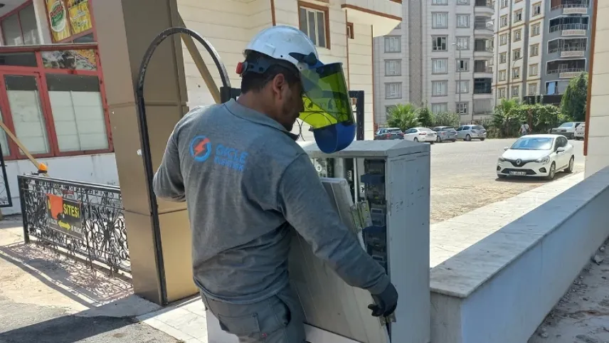 Dicle Elektrik’ten bini aşkın bakım- onarım çalışması haberinin görseli