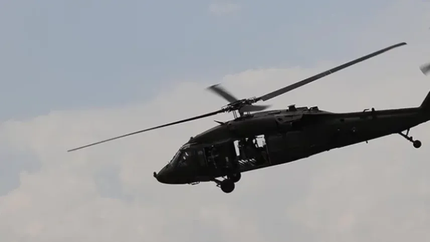 Irak’ta askeri helikopter düştü: 2 yaralı haberinin görseli