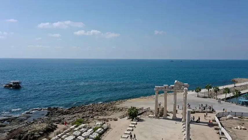 Antalya'da turizm 12 aya yayılacak haberinin görseli