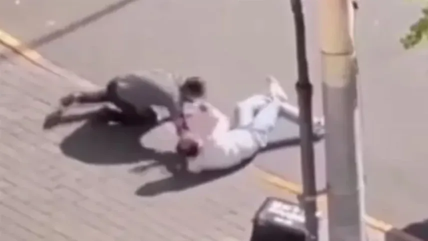 İsrail'in Pekin Büyükelçiliği'ne saldırı: Personele bıçaklı saldırı haberinin görseli