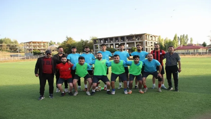 Malazgirtspor'dan şampiyonluğa doğru 8 transfer haberinin görseli