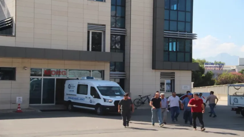 Arazi anlaşmazlığında hayatını kaybedenlerin cenazesi morgdan alındı haberinin görseli