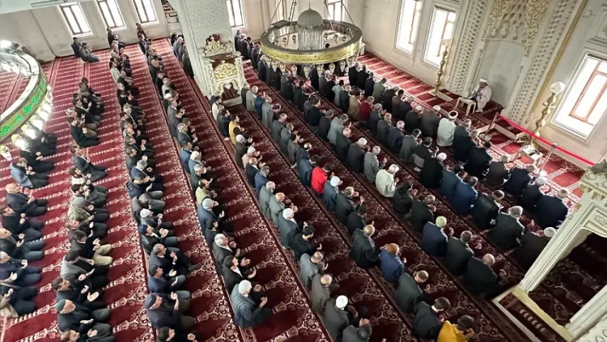 Hakkari'de şehit Filistinliler için cenaze namazı kılındı haberinin görseli
