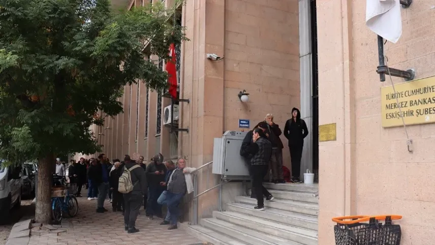 Eskişehir’de madeni para kuyruğu haberinin görseli
