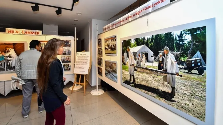 İzmir'de Gelibolu 1915 – “Nefes” Sergisi açıldı haberinin görseli