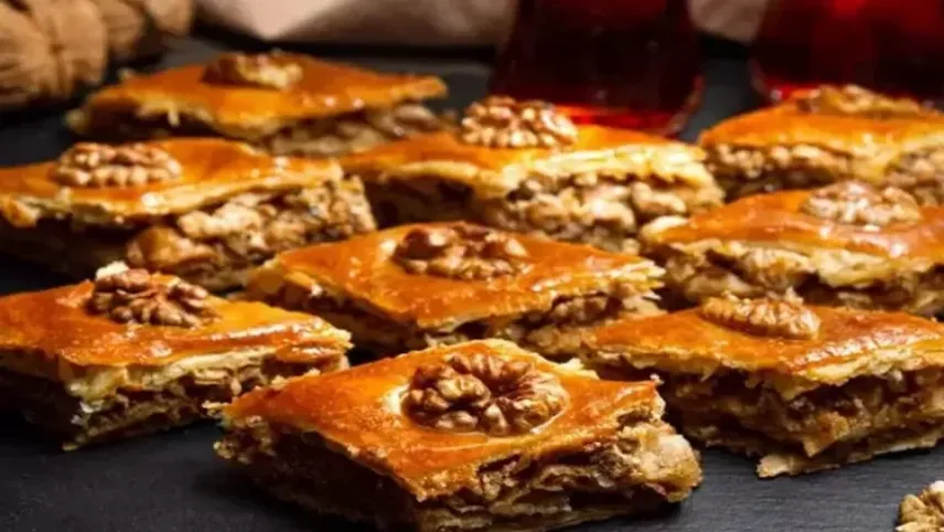 Yeni gelin baklavası tarifi… Yeni Gelin baklavası nasıl yapılır? haberinin görseli