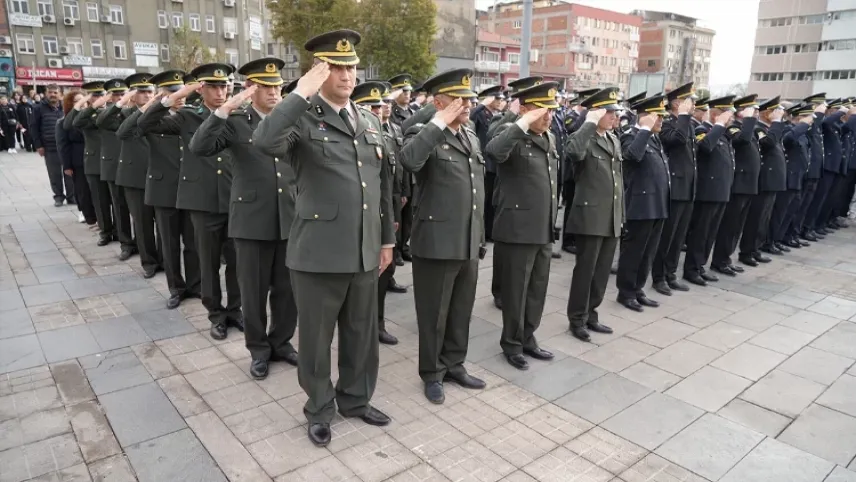 Kırıkkale'de saat 09.05'te hayat durdu haberinin görseli