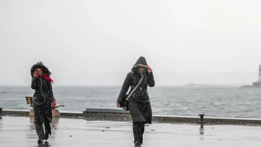 İstanbul ve çevresi için fırtına uyarısı geldi haberinin görseli