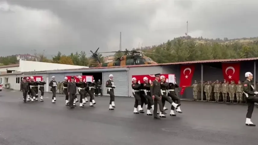 Pençe-Kilit şehitlerine son görev haberinin görseli