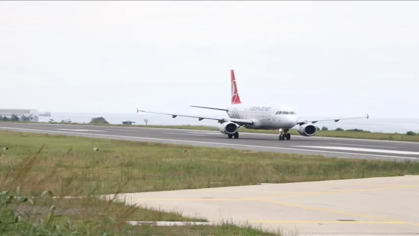 Uçak bileti alanların dikkatine! O ilde 6 saat uçuş yok haberinin görseli