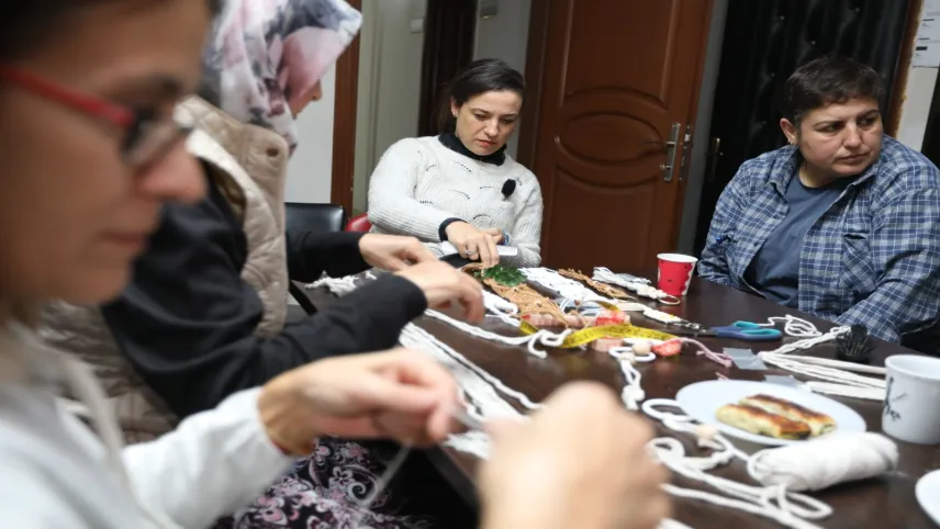 Başkan Sengel, Belevi kadınları ile buluştu haberinin görseli