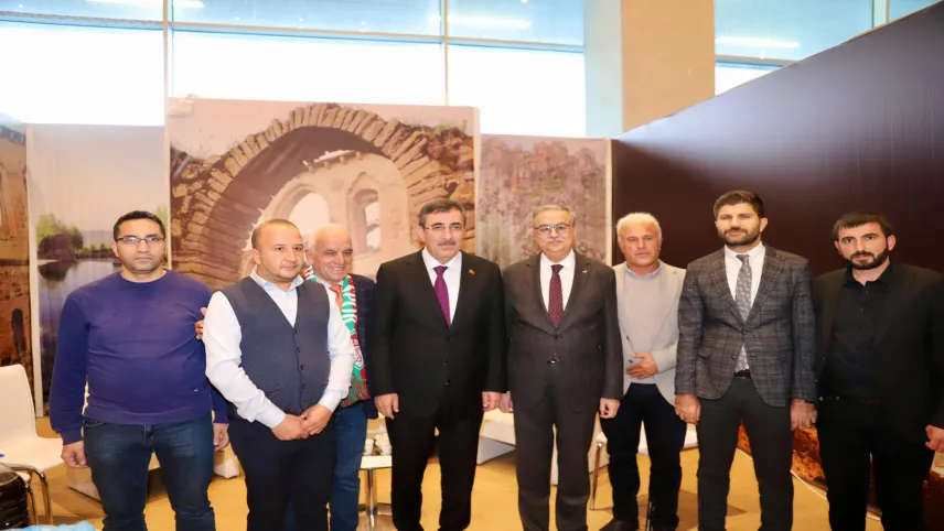 Cumhurbaşkanı Yardımcısı Cevdet Yılmaz Diyarakır'da haberinin görseli