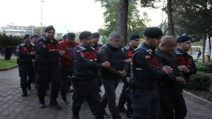 Oğlunu kaybeden annenin feryadı, organize suç örgütünü çökertti haberinin görseli