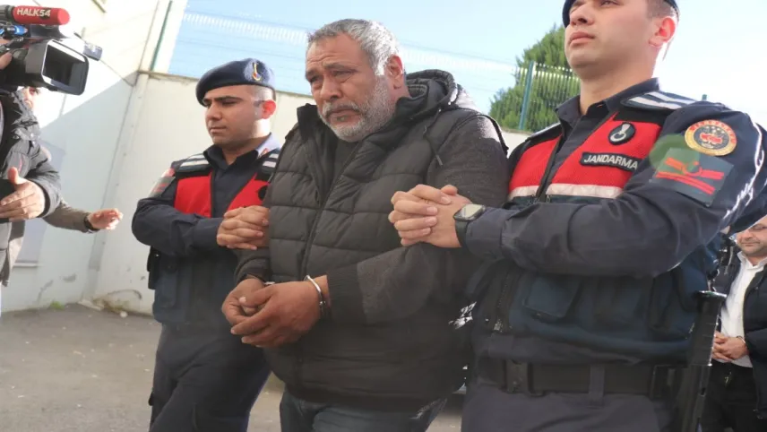 Sakarya'daki feci kazada sürücünün yaptığı hayrete düşürdü haberinin görseli