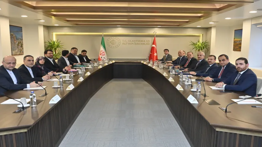Abdulkadir Uraloğlu, Bakan Mehrdad Bazrpash’ı ağırladı haberinin görseli