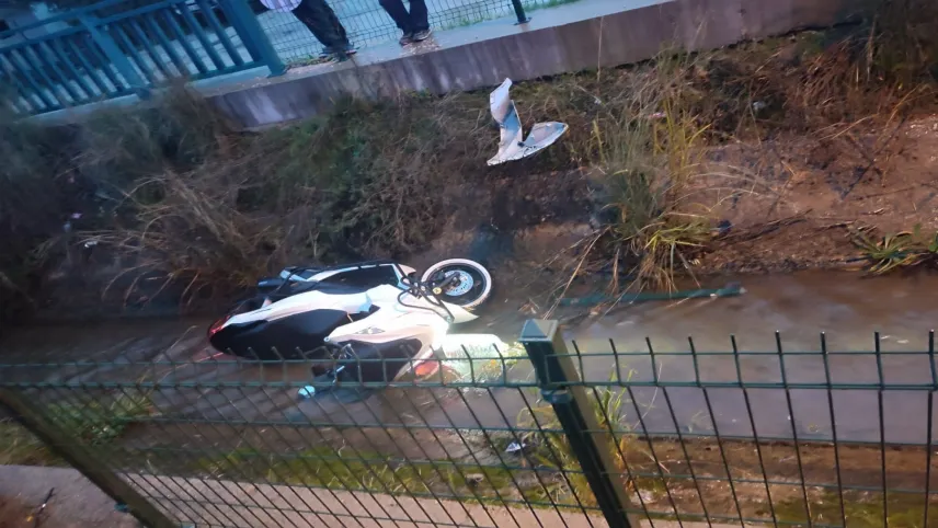 Muğla’da trafik kazası: Otomobille motosikletler çarpıştı haberinin görseli