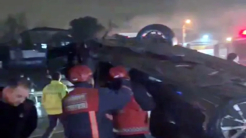 Sakarya’da otomobil takla attı: 1 yaralı haberinin görseli