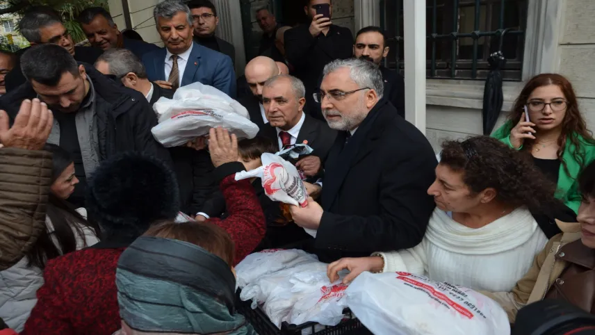 Bakan Işıkhan’ın Annesi Ayten Işıkhan İzmir’de Anıldı haberinin görseli