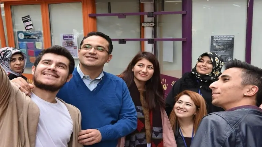 İzmirliler soruyor, Olgun Atila cevaplıyor haberinin görseli
