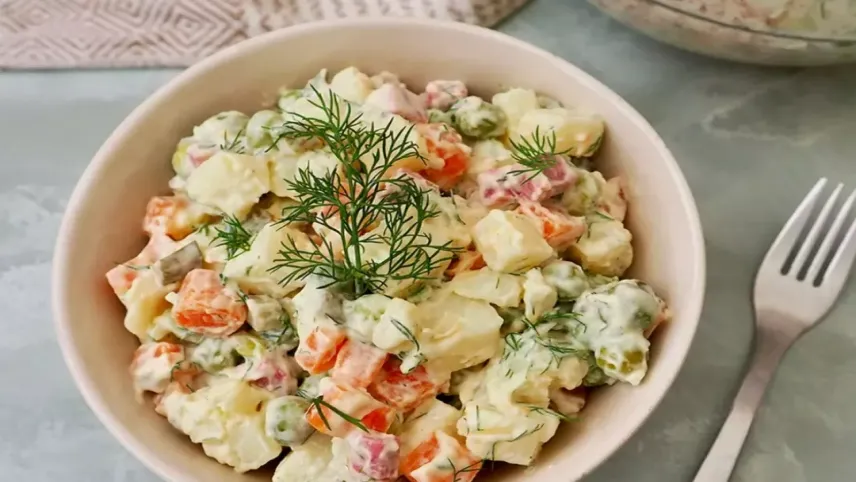 Rus Salatası nasıl yapılır? Rus Salatası malzemeleri nelerdir? haberinin görseli