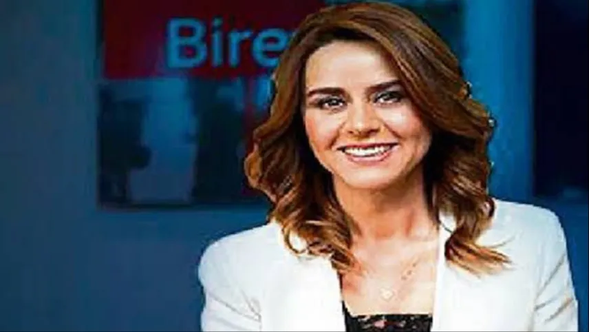 Seçil Erzan kendini savundu: Canımla buradayım, para bende değil haberinin görseli