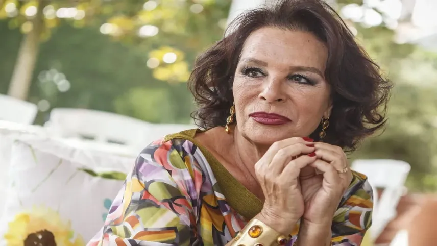 Yeşilçam güzeli Hülya Koçyiğit kimdir, nereli? haberinin görseli